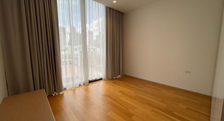 For rent 4 ベッドルーム condo in Khlong Toei, Bangkok