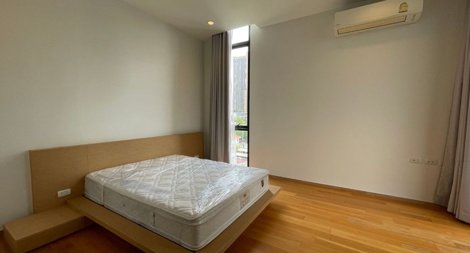 For rent 4 ベッドルーム condo in Khlong Toei, Bangkok