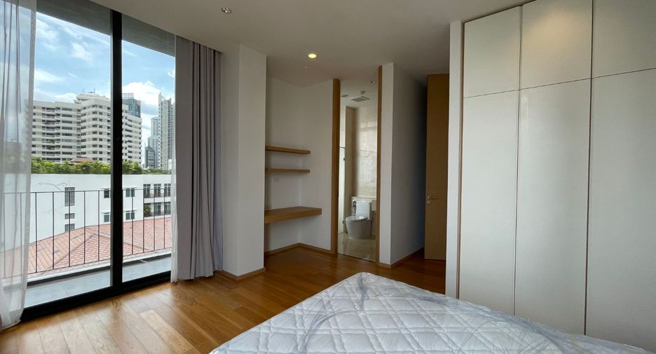 For rent 4 ベッドルーム condo in Khlong Toei, Bangkok