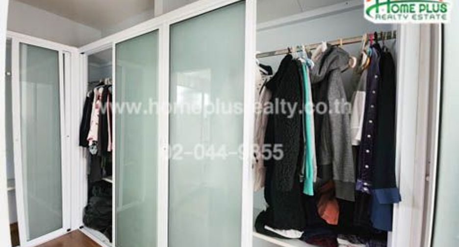 For sale 3 bedrooms house in Lak Si, Bangkok