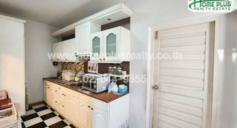 For sale 3 bedrooms house in Lak Si, Bangkok