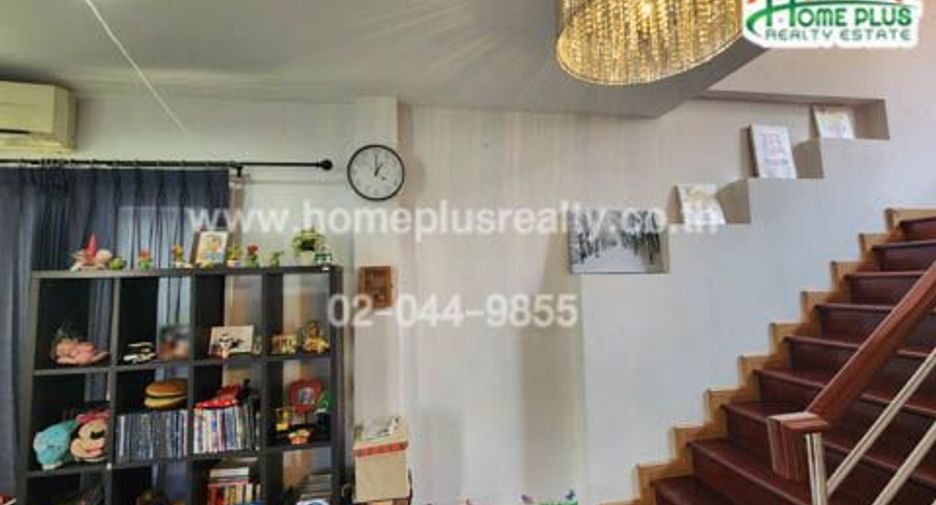 For sale 3 bedrooms house in Lak Si, Bangkok
