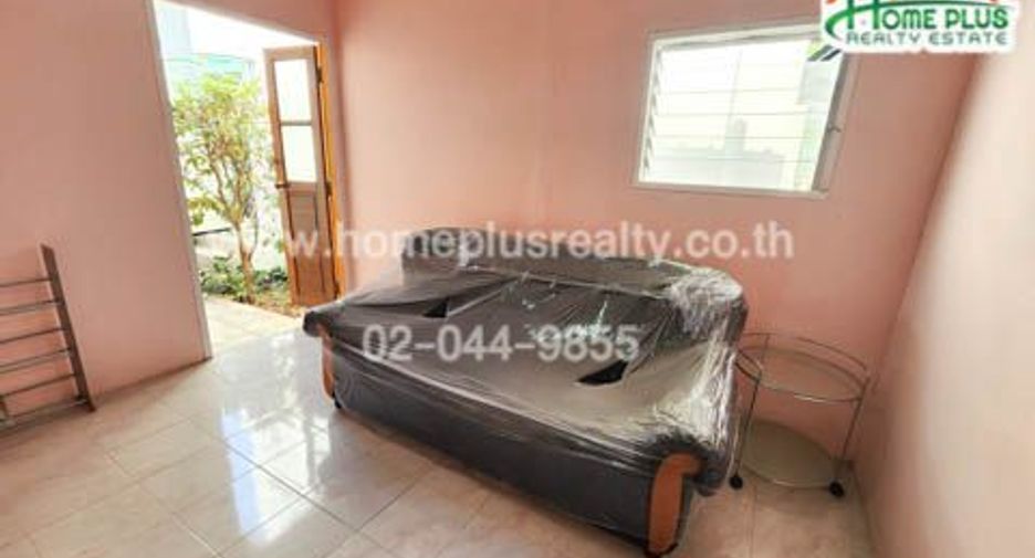 For sale 3 bedrooms house in Lak Si, Bangkok