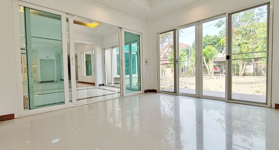 For sale 3 ベッドルーム house in Bang Khen, Bangkok