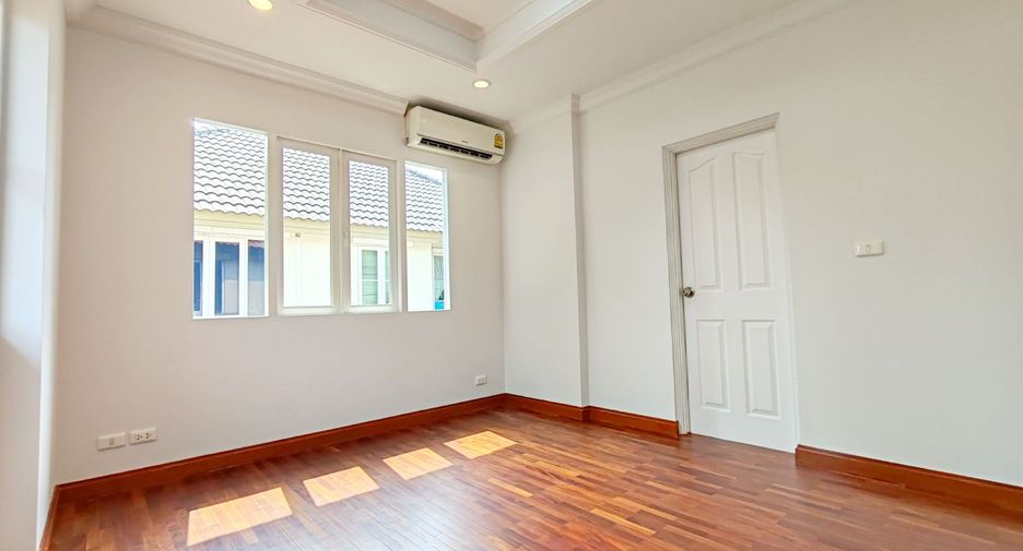 For sale 3 ベッドルーム house in Bang Khen, Bangkok