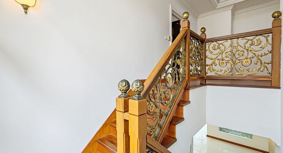 For sale 3 ベッドルーム house in Bang Khen, Bangkok