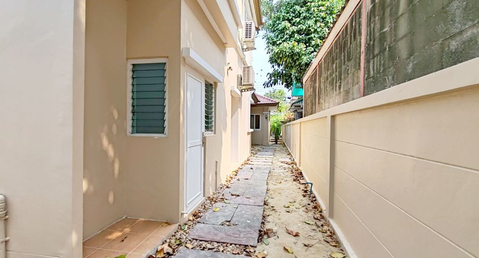 For sale 3 ベッドルーム house in Bang Khen, Bangkok