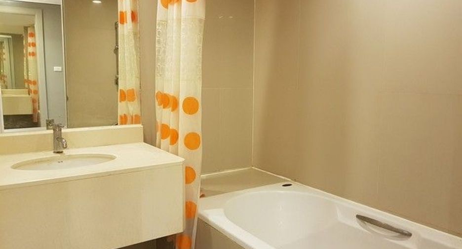 Wohnung zur Miete mit 2 Zimmer in Khlong Toei, Bangkok