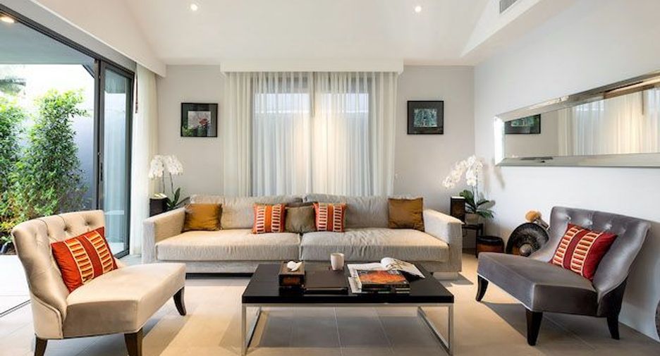 For sale 4 bedrooms villa in Takua Thung, Phang Nga