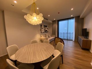 Condo en alquiler de 2 habitaciones en Pathum Wan, Bangkok
