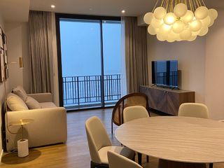Condo en alquiler de 2 habitaciones en Pathum Wan, Bangkok