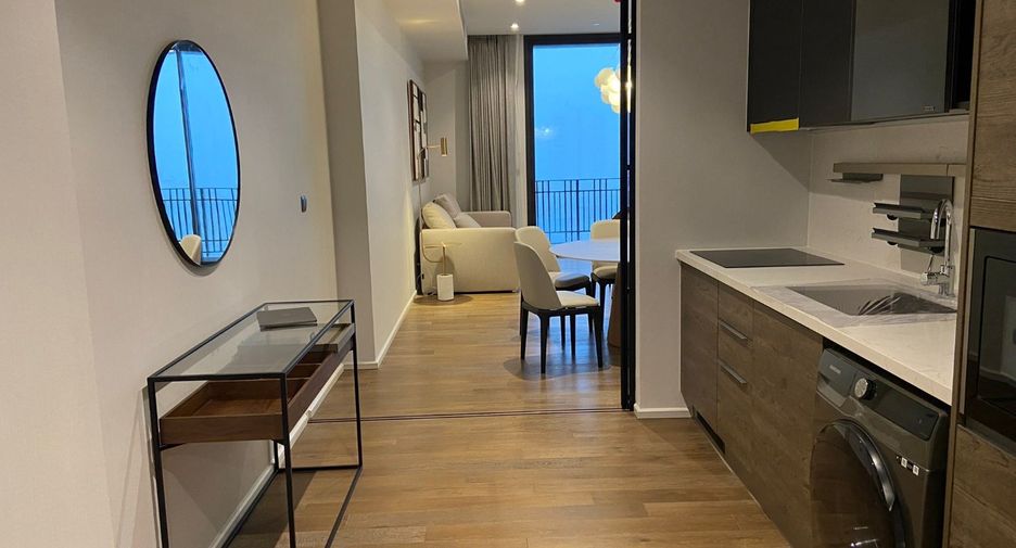 À louer 2 chambres condo à Pathum Wan, Bangkok