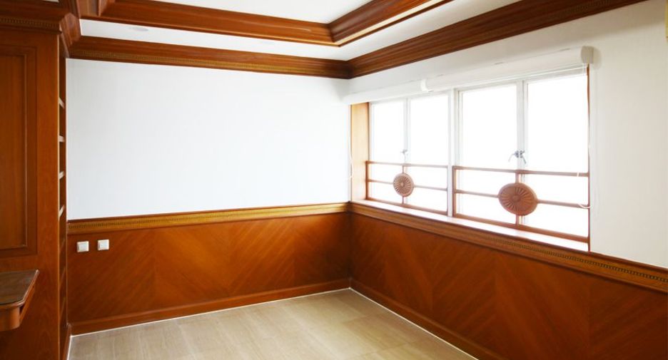 Condo en venta de 3 habitaciones en Chatuchak, Bangkok