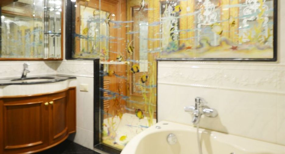 Condo en venta de 3 habitaciones en Chatuchak, Bangkok