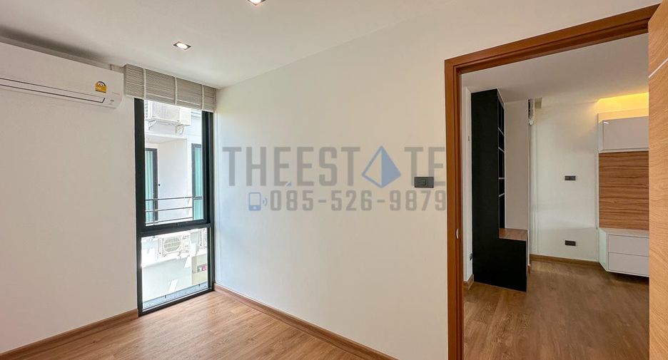 For sale 4 bedrooms townhouse in San Sai, Chiang Mai