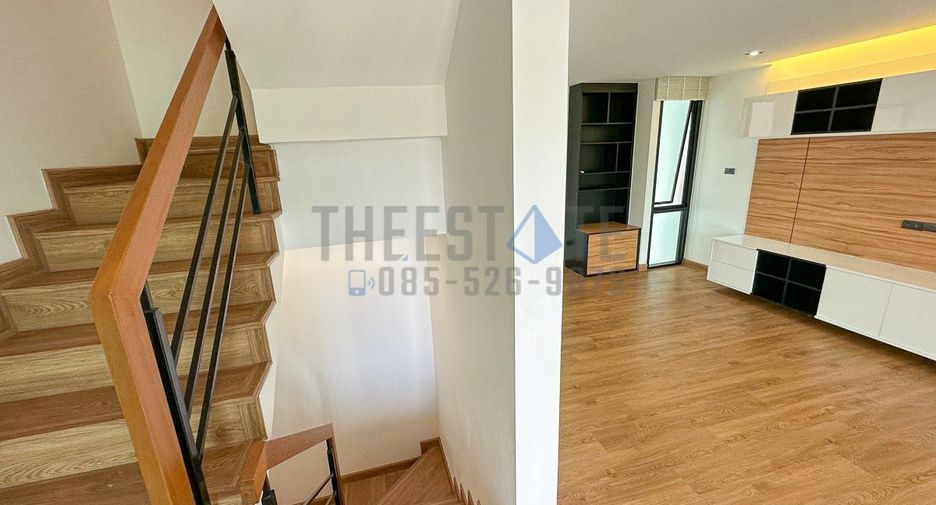 For sale 4 bedrooms townhouse in San Sai, Chiang Mai