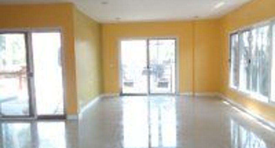 À vendre 3 chambres maison à Pak Kret, Nonthaburi