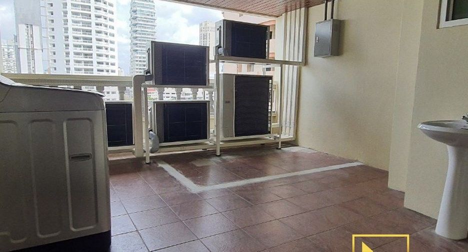 Apartamento en alquiler de 3 habitaciones en Khlong Toei, Bangkok