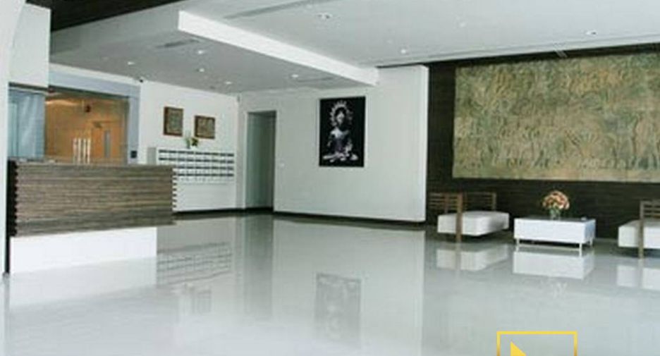 Apartamento en alquiler de 3 habitaciones en Khlong Toei, Bangkok