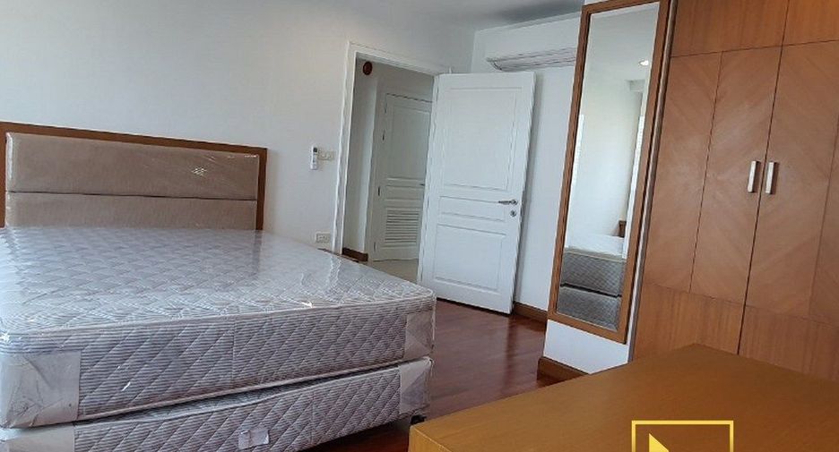 Apartamento en alquiler de 3 habitaciones en Khlong Toei, Bangkok