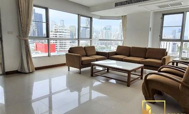 Apartamento en alquiler de 3 habitaciones en Khlong Toei, Bangkok