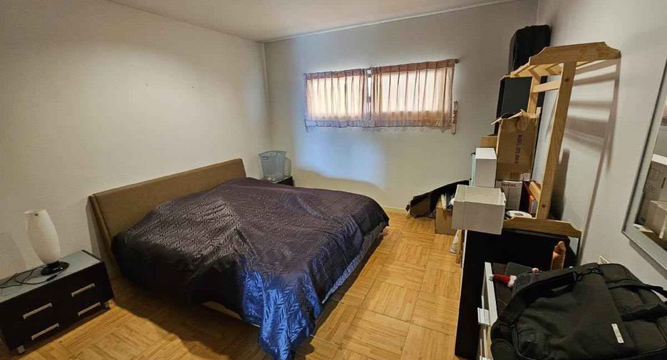 For sale 3 bedrooms condo in Mueang Pathum Thani, Pathum Thani