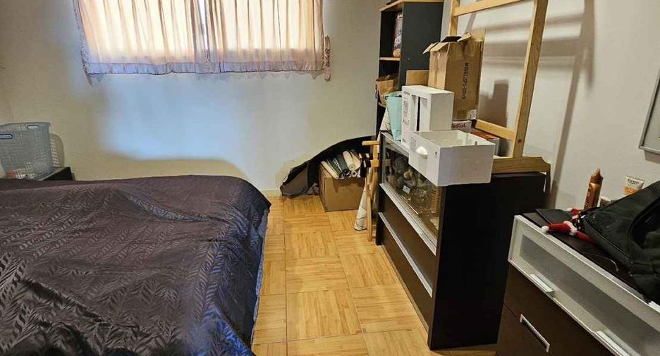 For sale 3 bedrooms condo in Mueang Pathum Thani, Pathum Thani