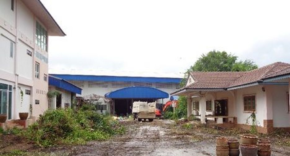 For sale warehouse in Khao Yoi, Phetchaburi