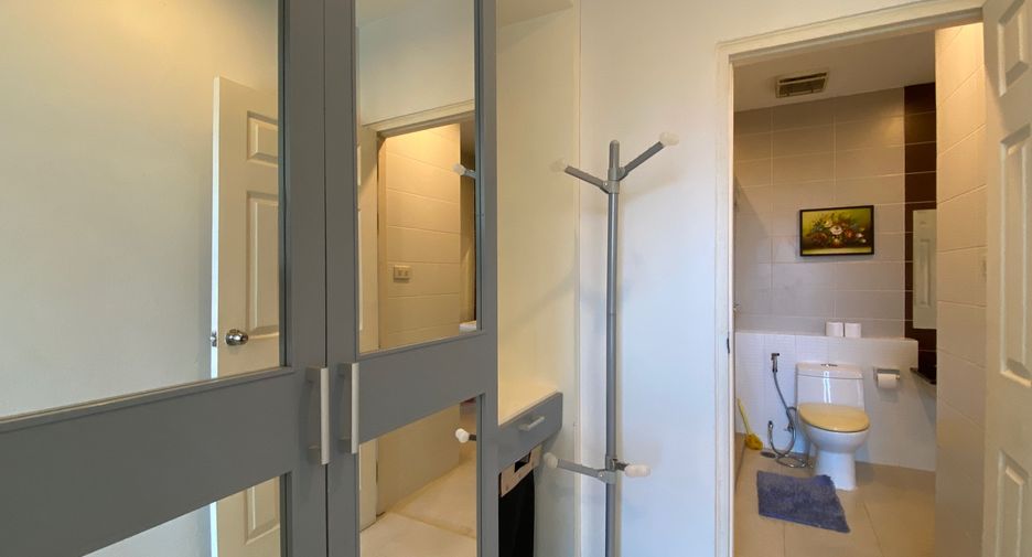 For sale 2 bedrooms condo in Mueang Chiang Mai, Chiang Mai