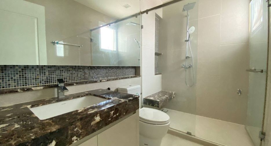 For rent and for sale 4 bedrooms house in Suan Luang, Bangkok