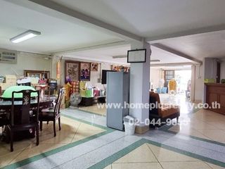 For sale 7 bed retail Space in Sathon, Bangkok