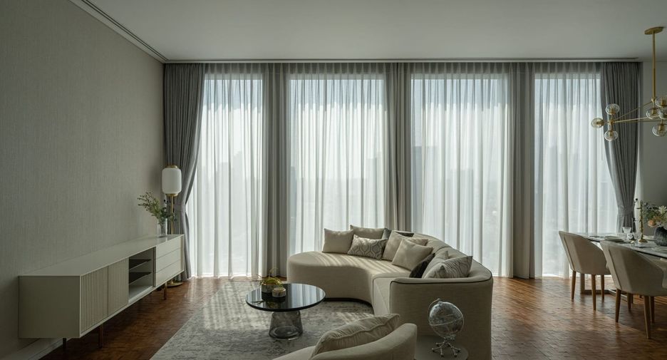 For rent 2 bedrooms condo in Sathon, Bangkok