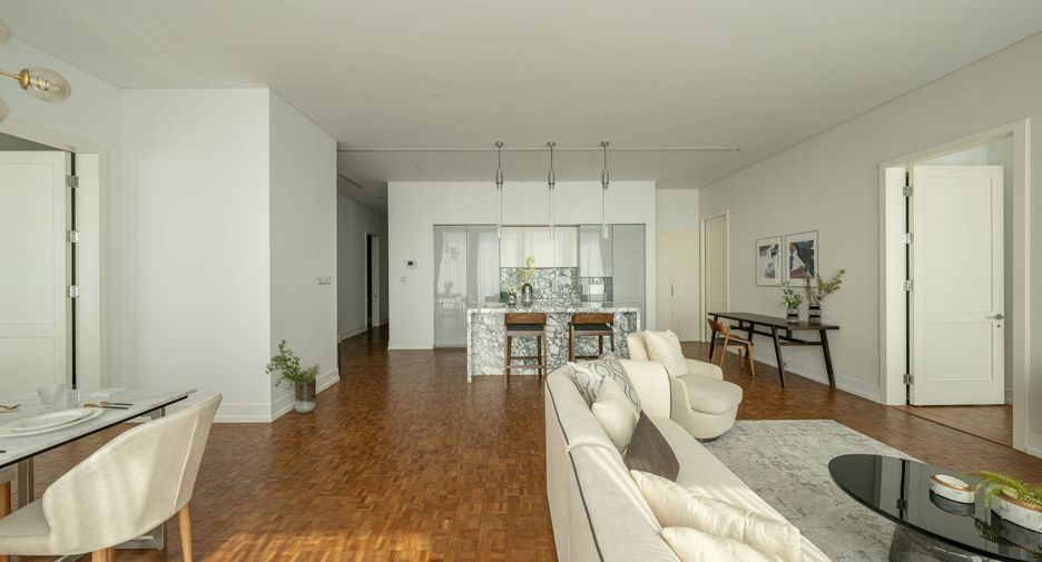 For rent 2 bedrooms condo in Sathon, Bangkok