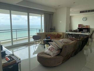 For rent 3 bedrooms condo in Bang Lamung, Chonburi