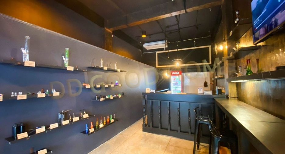 For rent 2 bedrooms retail Space in Bang Na, Bangkok