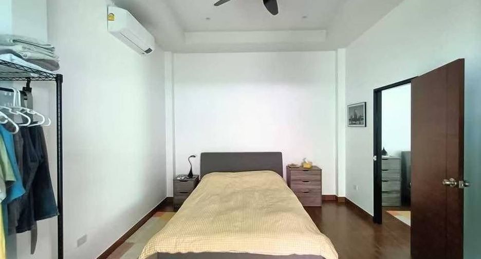 For sale 5 Beds villa in Bang Saray, Pattaya