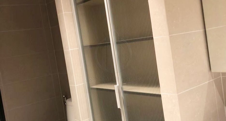 Condo en alquiler de 3 habitaciones en Pathum Wan, Bangkok