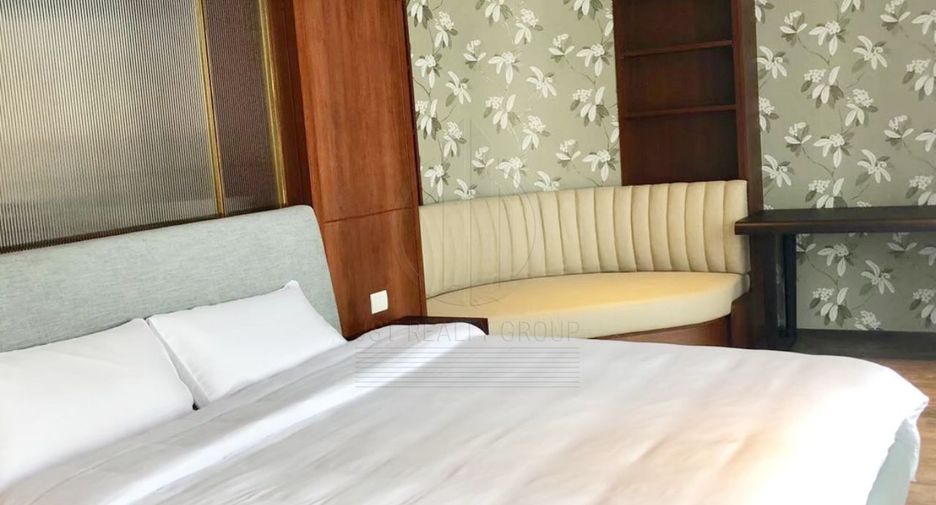 Condo en alquiler de 3 habitaciones en Pathum Wan, Bangkok