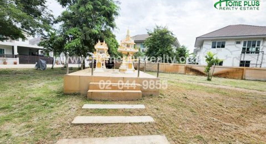 For sale 4 bedrooms house in Sam Chuk, Suphan Buri