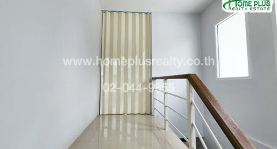 For sale 4 bedrooms house in Sam Chuk, Suphan Buri