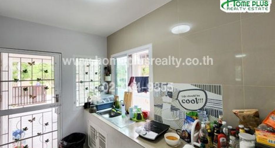 For sale 4 bedrooms house in Sam Chuk, Suphan Buri