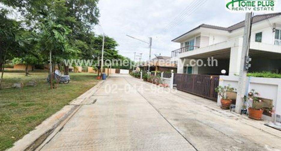 For sale 4 bedrooms house in Sam Chuk, Suphan Buri