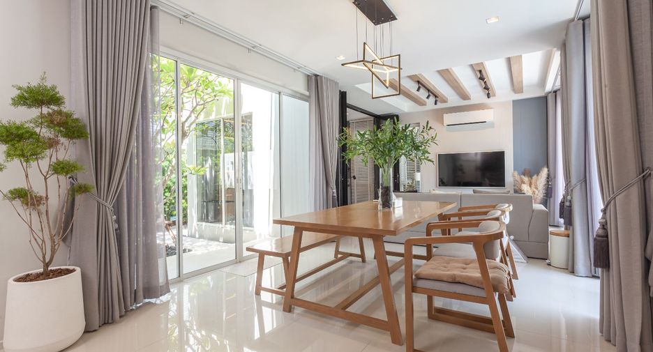 For rent and for sale 3 bed house in Lat Krabang, Bangkok