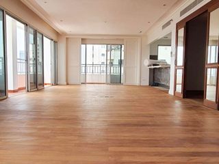 For rent 3 bedrooms condo in Sathon, Bangkok