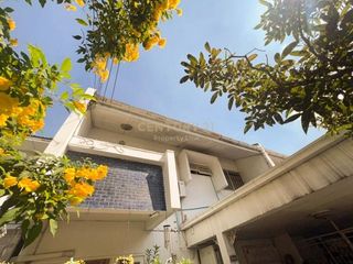 For sale 4 bed townhouse in Phaya Thai, Bangkok