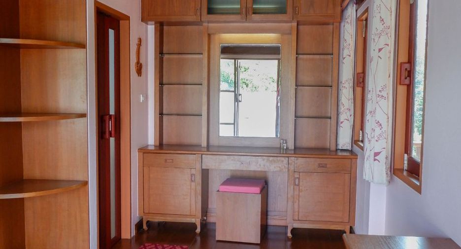 For rent and for sale 6 bedrooms villa in Thalang, Phuket