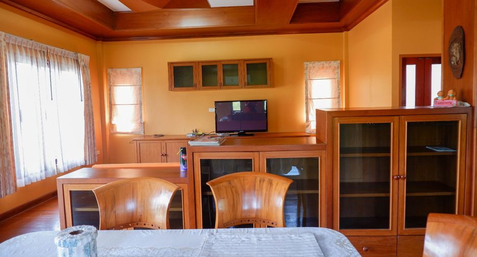 For rent and for sale 6 bedrooms villa in Thalang, Phuket