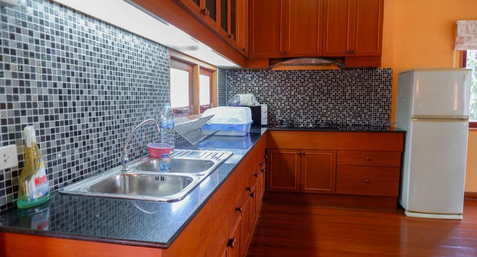 For rent and for sale 6 bedrooms villa in Thalang, Phuket