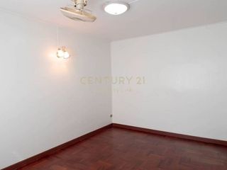 À louer 5 chambres appartement à Suan Luang, Bangkok