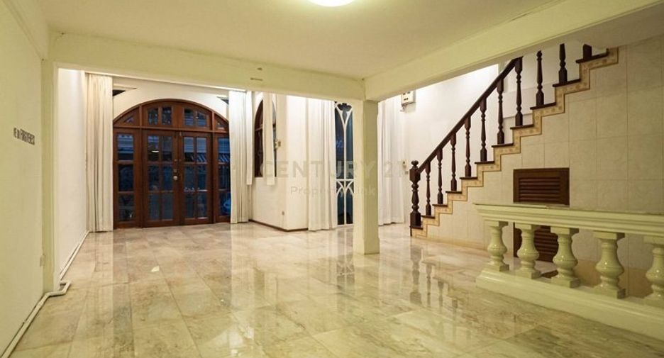 Apartment zur Miete mit 5 Zimmer in Suan Luang, Bangkok